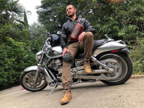 Наишикарнейшая сумка с гравировкой Harley Davidson. 01