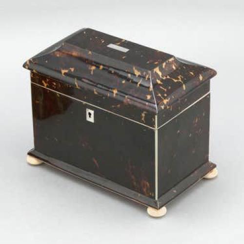 Чай, особенно хороший, лучше всего хранить не в пакете из магазина, а в специальной посуде с плотно прилегающей крышкой (и подальше от специй. 04