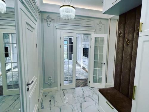 Мы продаем 3-х комнатную шикарную квартиру дизайнерским ремонтом. 04