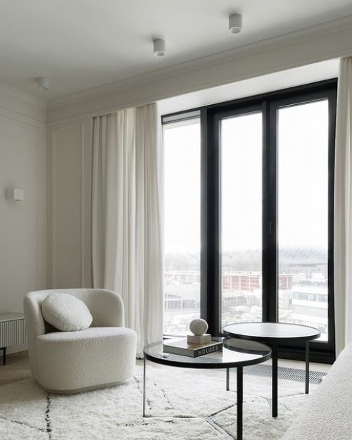 Отличная квартира.  Хорошие цвета. 04