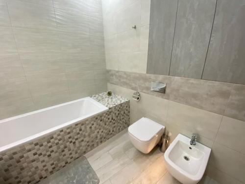 Двухкомнатная квартира под дальнейшую аренду после капитального ремонта. 05