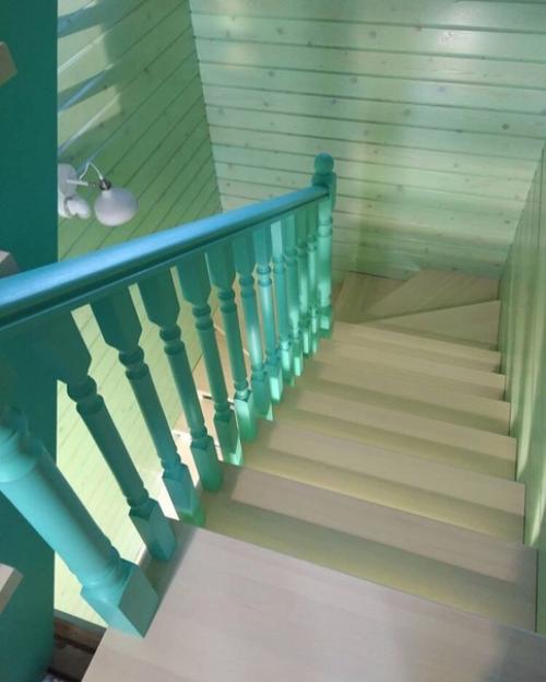 Оцените лестницу на нашей даче! 03