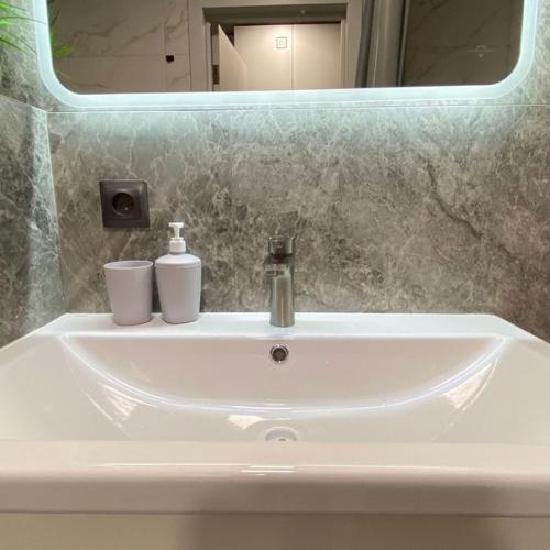 Студия под постоянную сдачу в аренду. 03