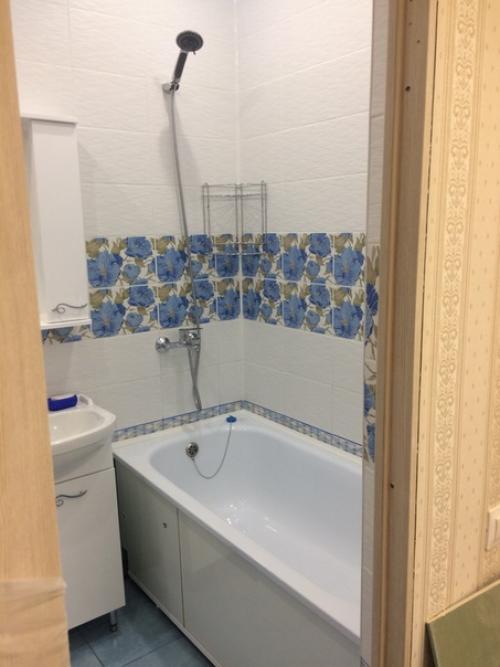 До и после, совместный санузел 3 кв м. 01