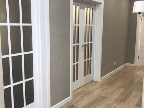 В прошлом году купили квартиру, 4 комнаты. 05