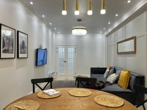 Трехкомнатная квартира после капитального ремонта. 01