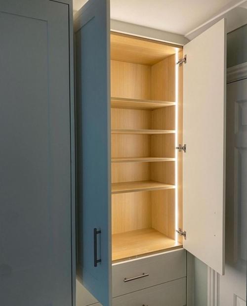 Гардеробная готова.  Наконец - то можно показать результат. 04