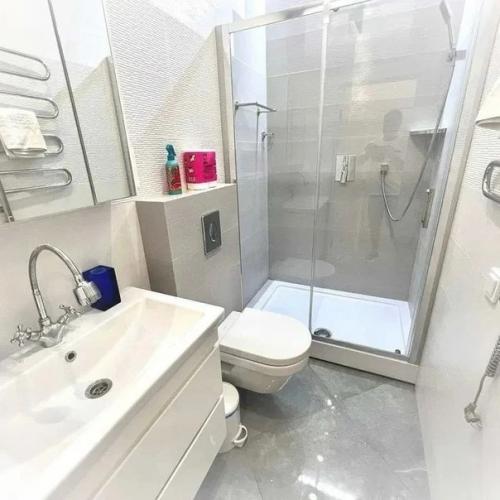 43 кв.  м под дальнейшую аренду. 09