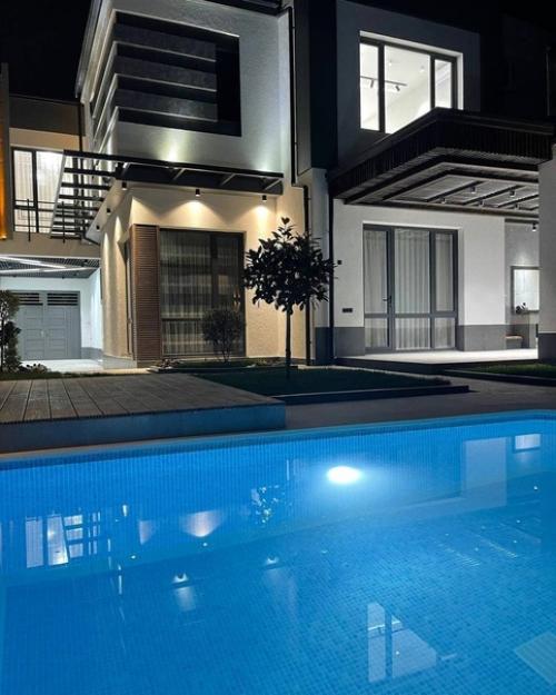 Хай тек дом. 02