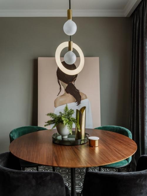 Пример удачного размещения трех комнат в двухкомнатной квартире: гостиной, спальни и детской. 04