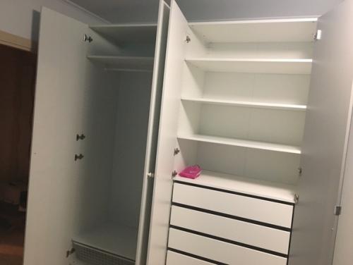 Изолировали проходную комнату. 05