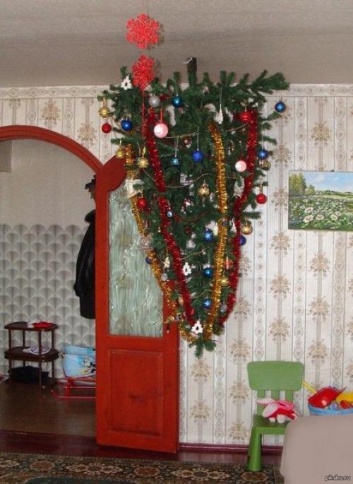 Как встречают новый год в семье, где есть маленькие дети? 05