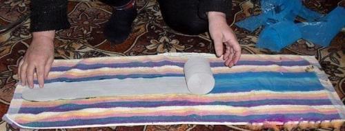 Мы выращиваем рассаду без земли, на полоске из целлофанового пакета. 03 Мы выращиваем рассаду без земли, на полоске из целлофанового пакета. 03