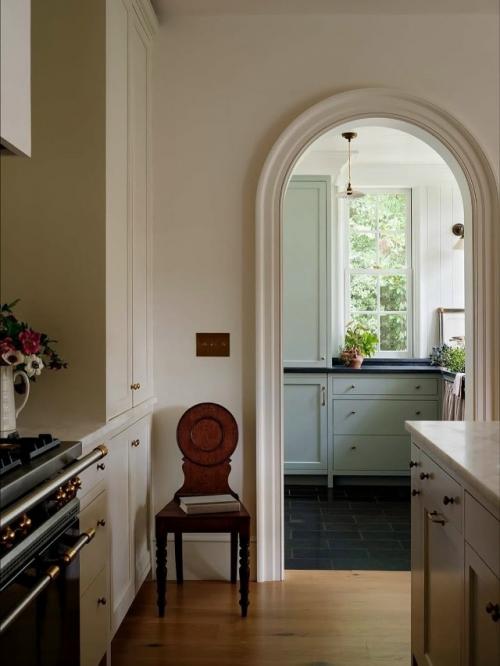 Это пространство, где каждая деталь будто создана для отдыха души. 07