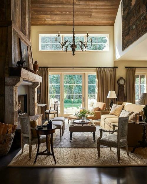 Насладимся этим потрясающим загородным домом - настоящим сокровищем, где история и природа встречаются в одном пространстве. 07