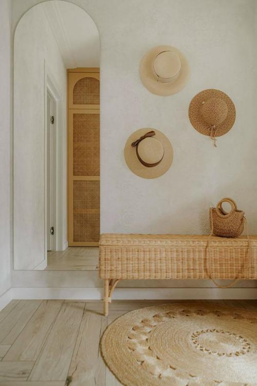 Дом в стиле бохо с атмосферой народных традиций - это настоящая территория тепла, свободы и семейных историй. 02