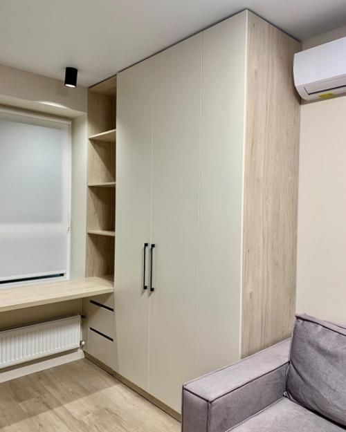 Оборудовали рабочую зону со встроенным шкафом в детской комнате. 04