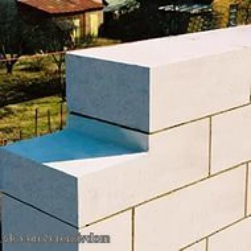 Пенобетон - легкий ячеистый бетон, который получается после затвердевания раствора из цемента, песка, воды и пены. 01