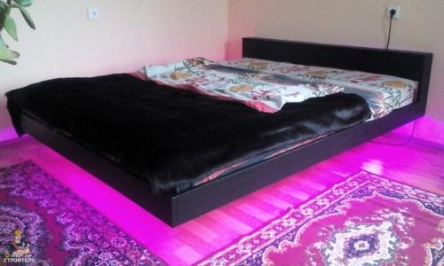 Муж Парящyю кровать своими руками смастерил. 05