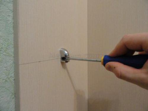 Установка полкодержателей для стекла. 03