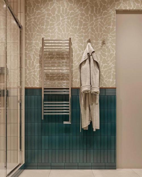 Атмосферный интерьер ванной комнаты в восхитительной цветовой гамме. 02