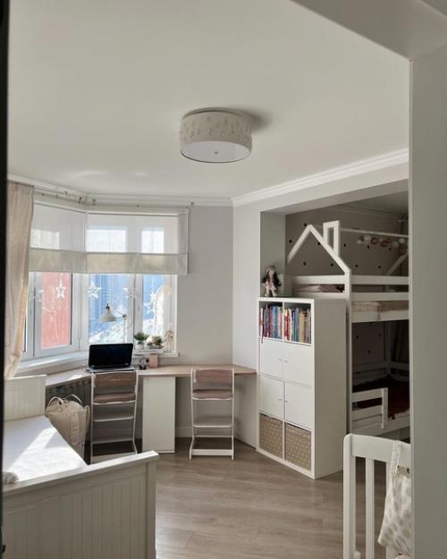 Детская комната с удобными решениями для хранения. 01