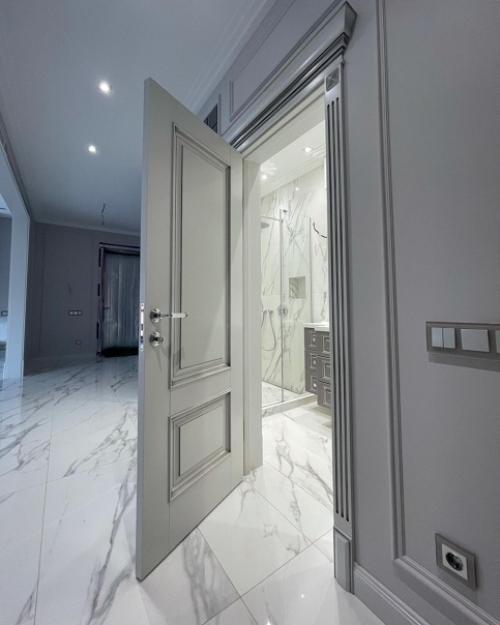 Малогабаритная ванная комната может легко превратиться в максимально функциональное, рациональное и комфортное пространство! 08