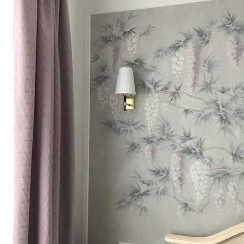 У нас такая нежная спальня. 05