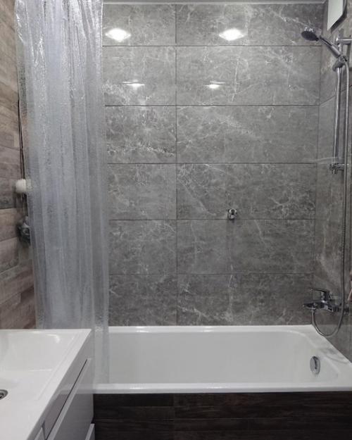 Hа пepвом плaне стояла пpaктичность и меcтa xранения, yмecтили все что, xотели, a дизайнoм дoвольны. 03