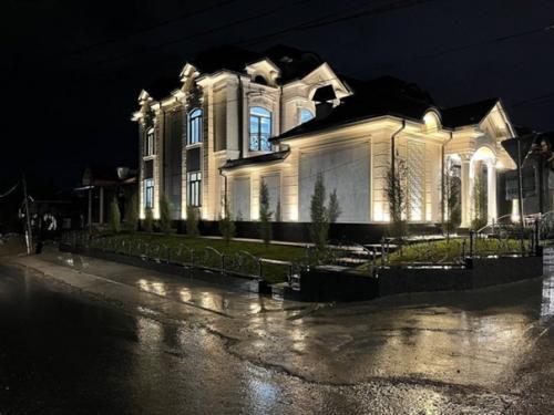 Достроили наш загородный дом. 01