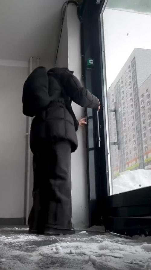 Пленница подъезда против ветряного монстра. 01