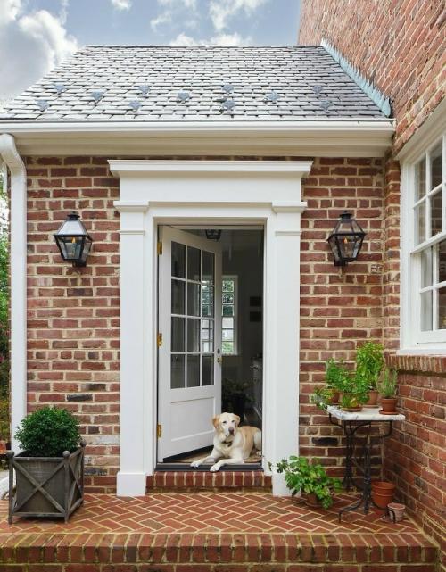 Светлый интерьер загородного дома - это про спокойствие, естественность и ощущение воздуха.  