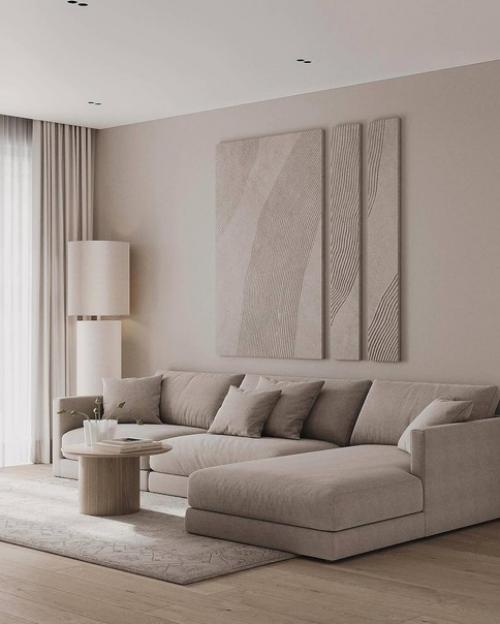 Интерьер небольшой уютной кухни - гостиной в светло-бежевых оттенках. 03