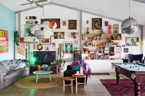 Несложно догадаться, что максимализм - полная противоположность минимализму. 06