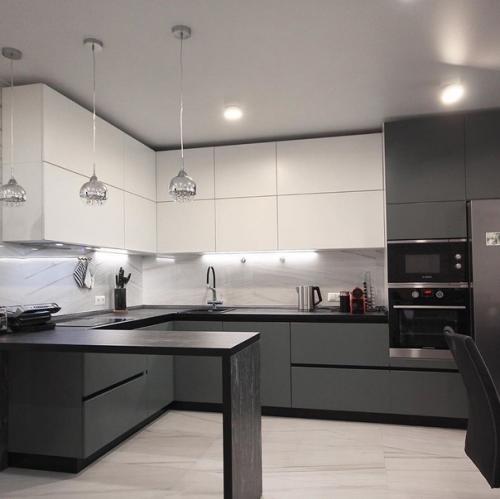 Матовые фасады, хорошая фурнитура со столешницей и круто дизайн. 01