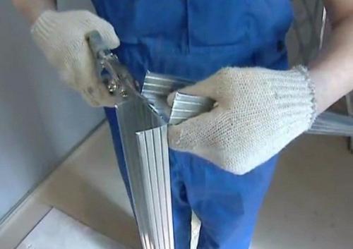 Отделка балкона МДФ панелями - не плохой способ облагородить помещение. 07