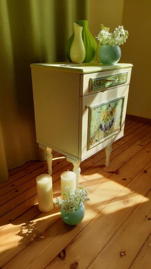 Приветствую!  Делюсь своей свежей работой, в цвете нежной весны) и милыми пчелками для хорошего настроения. 01