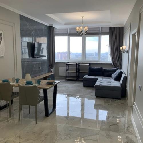 63 кв.  м после капитального ремонта. 01