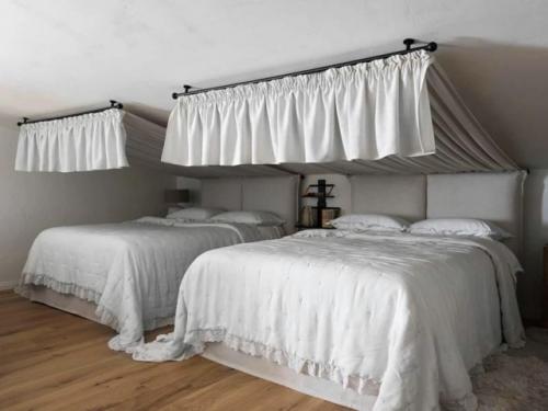 Современная русская дача - это уже не просто огород и грядки, а уютное пространство для отдыха, вдохновения и жизни на природе. 08