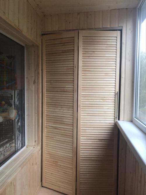 Ремонт балкона и шкафчик для хранения - всё своими руками. 01