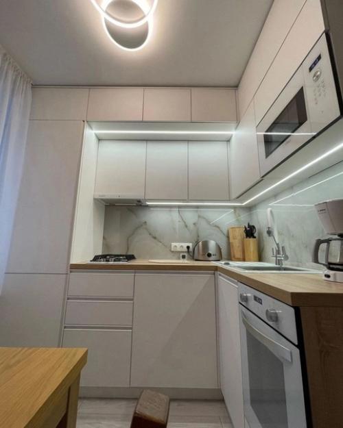 Делимся фото небольшой кухни после ремонта. 01