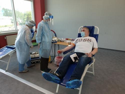 Пандемия пандемией, а кровь нужна всегда! 01