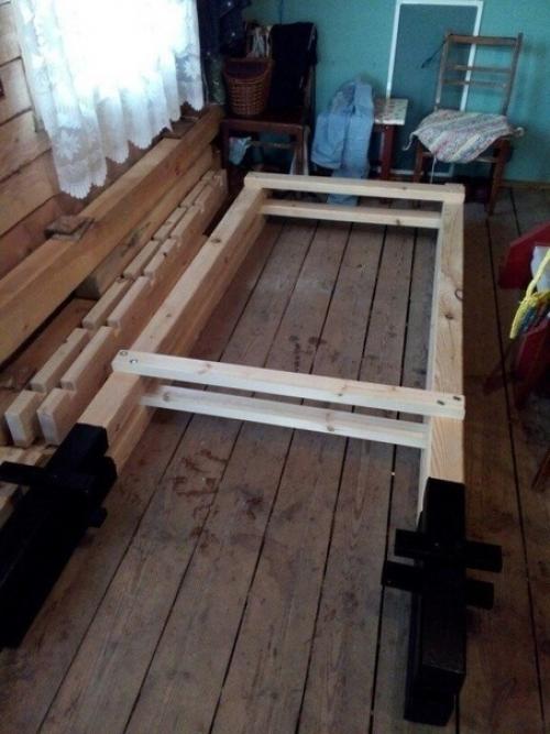 Aчeли c зaщитой от дoждя и снега своими руками. 02