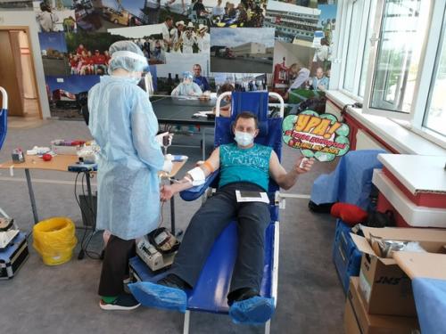 Пандемия пандемией, а кровь нужна всегда! 04