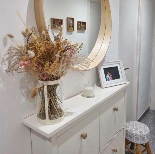 Очень хороший пример бюджетного ремонта и создания уюта. 06