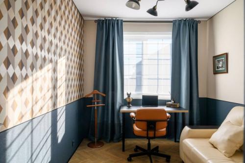 В этом пространстве нашёлся гармоничный диалог между современным скандинавским дизайном и тёплыми деталями прошлого. 04