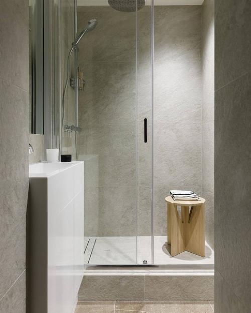 Заказчик хотел создать уютное место для своих друзей, которые приедут погостить в Санкт-петербург. 05