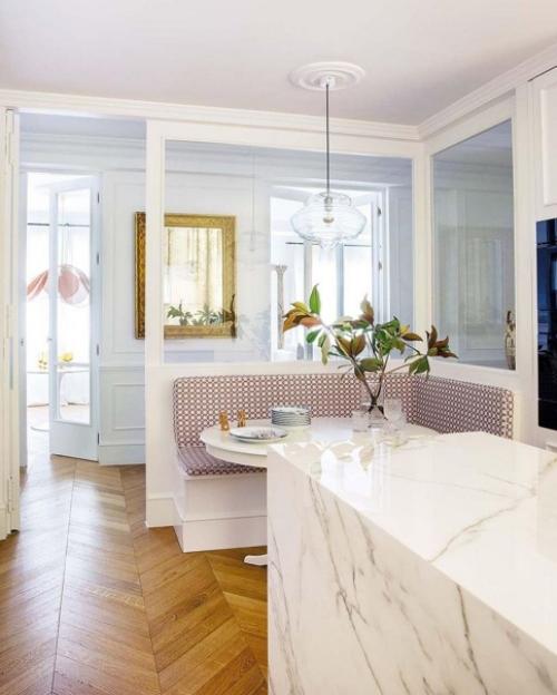 Очень светлый и солнечный интерьер квартиры с белоснежным оформлением. 04