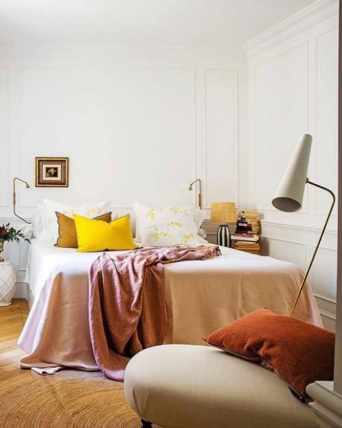 Очень светлый и солнечный интерьер квартиры с белоснежным оформлением. 05