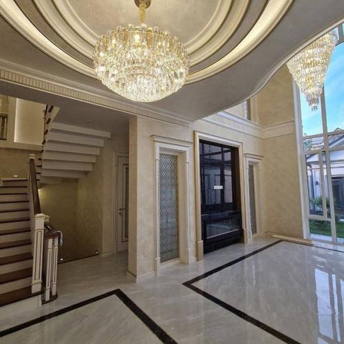 Шикарный загородный дом после строительства. 03